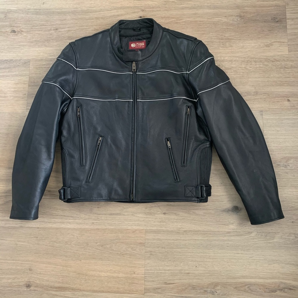 LIKE NEW Wilson’s leather motorcycle jacket